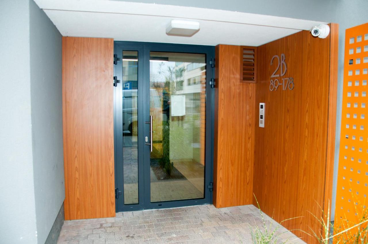 Apartament Cybernetyki Mokotow وارسو المظهر الخارجي الصورة